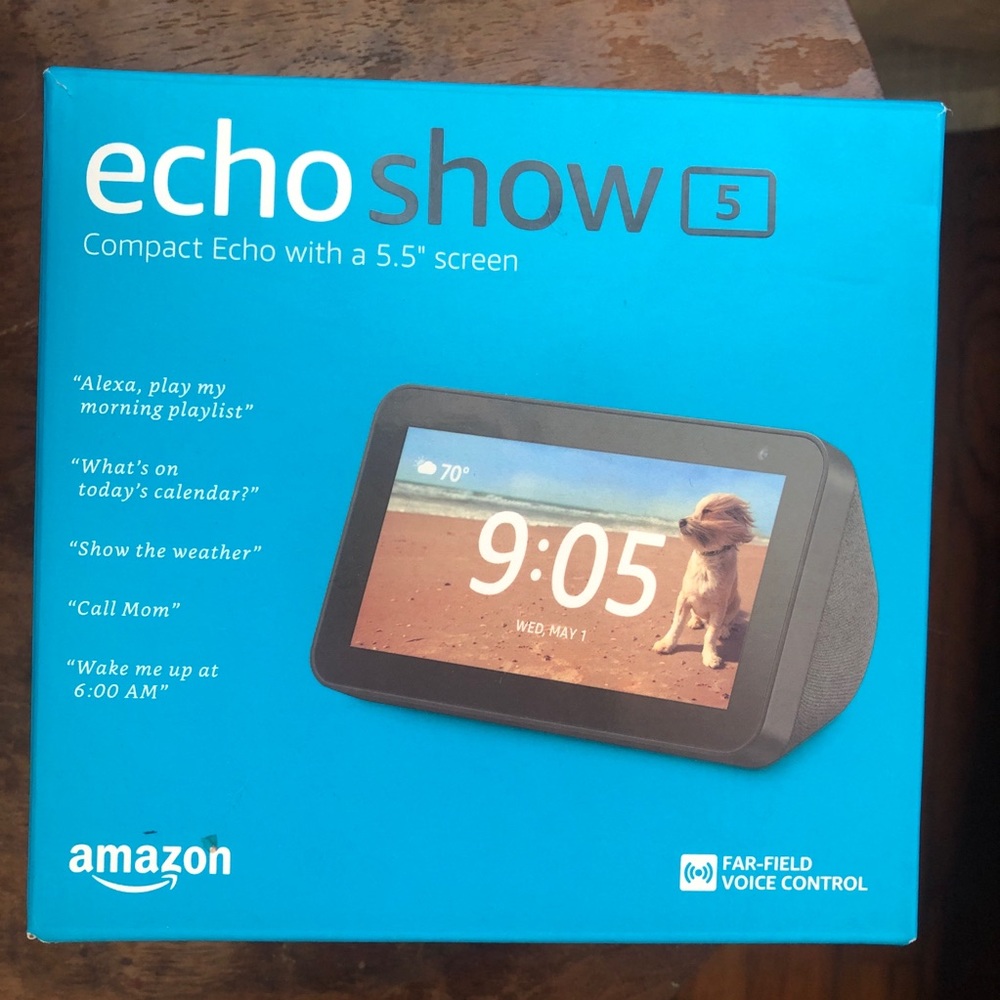 Amazon Echo Show 5 in box